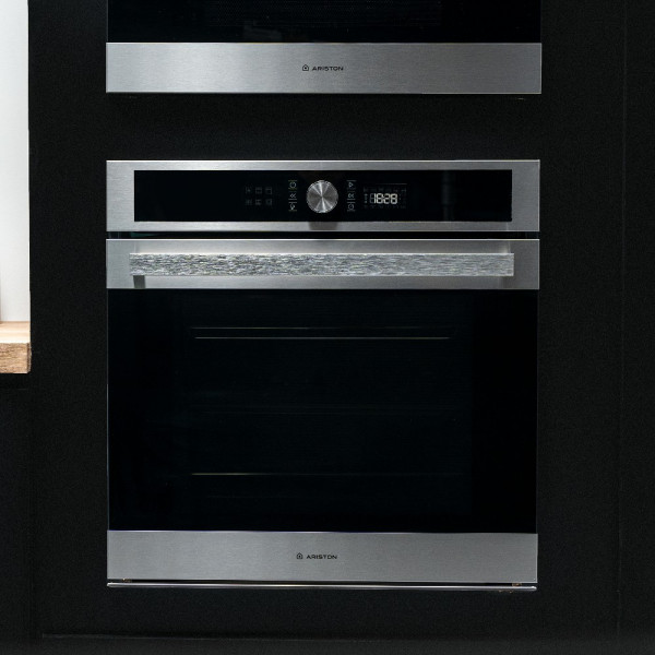 Imagen de HORNO ELECTRICO ARISTON FI5851CIXA 71L INOX DIGITAL