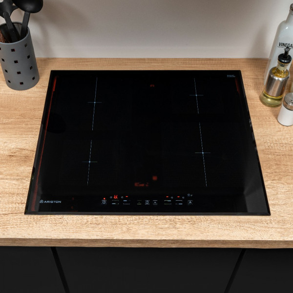 Imagen de ANAFE INDUCCION ARISTON NIA640B 4HOR VITROCERAMICO TOUCH
