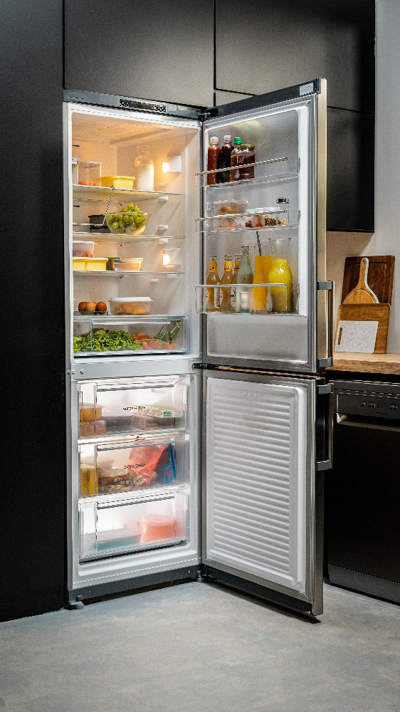 Imagen de HELADERA ARISTON ENBLH19122FT 470 LTS FRIO SECO FREEZER ABAJO