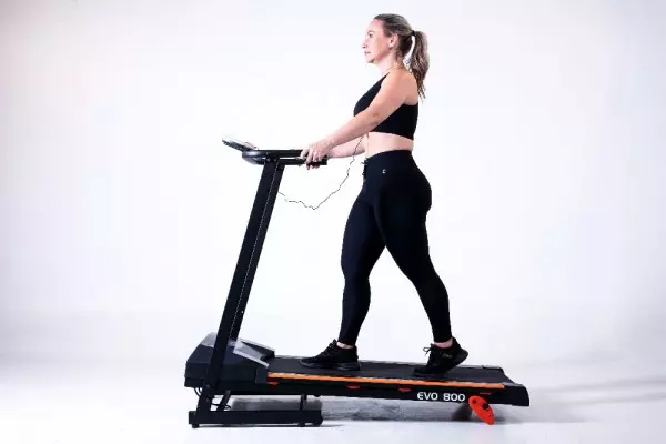 Imagen miniatura de CAMINADORA EVOLUTION FITNESS EVO800 120KG